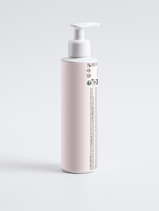 Longmei Gentle Facial Cleansing Milk